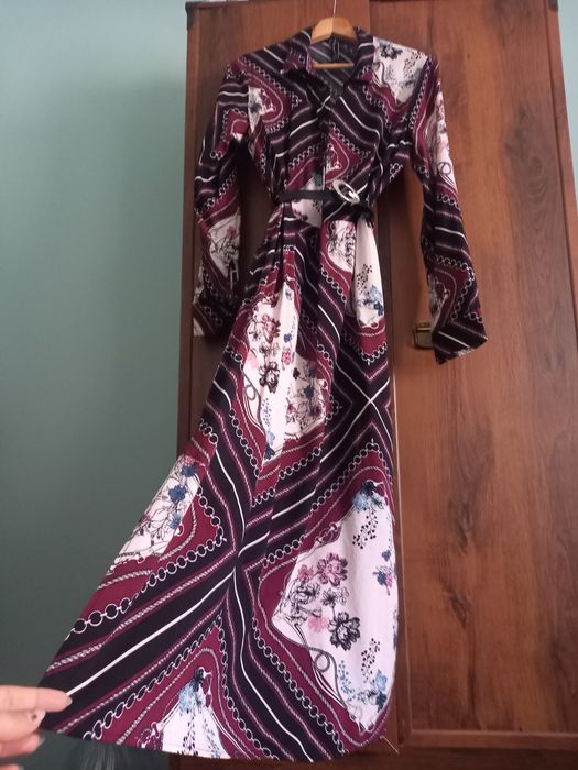 Миди рокля размер М