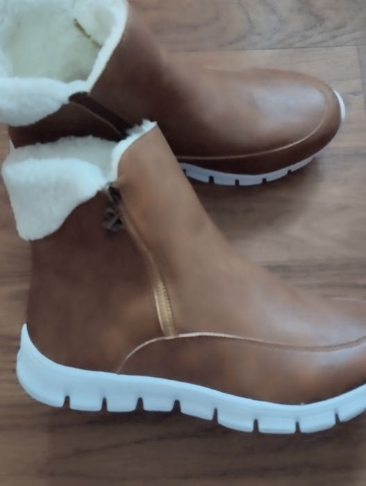 Продам новые полусапожки