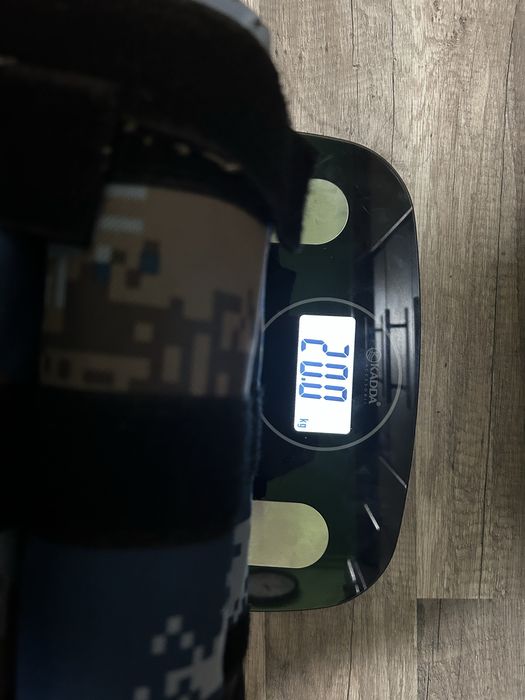 Vestă cu greutăți reglabilă MERCO – 20 kg, camuflaj digital