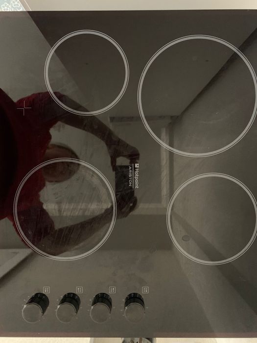 Электро плита , духовка , вытяжка