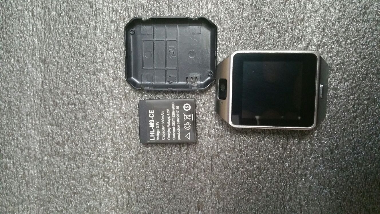 Smartwatch model DZ09 cu sim si card SD