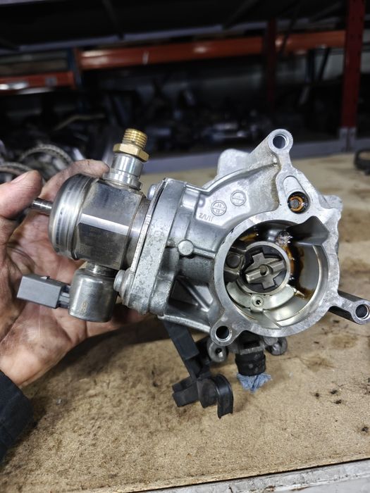 Pompă înaltă presiune 1.8 tfsi CJE Audi A4 b8 a5 8t 2015 pompa vacuum