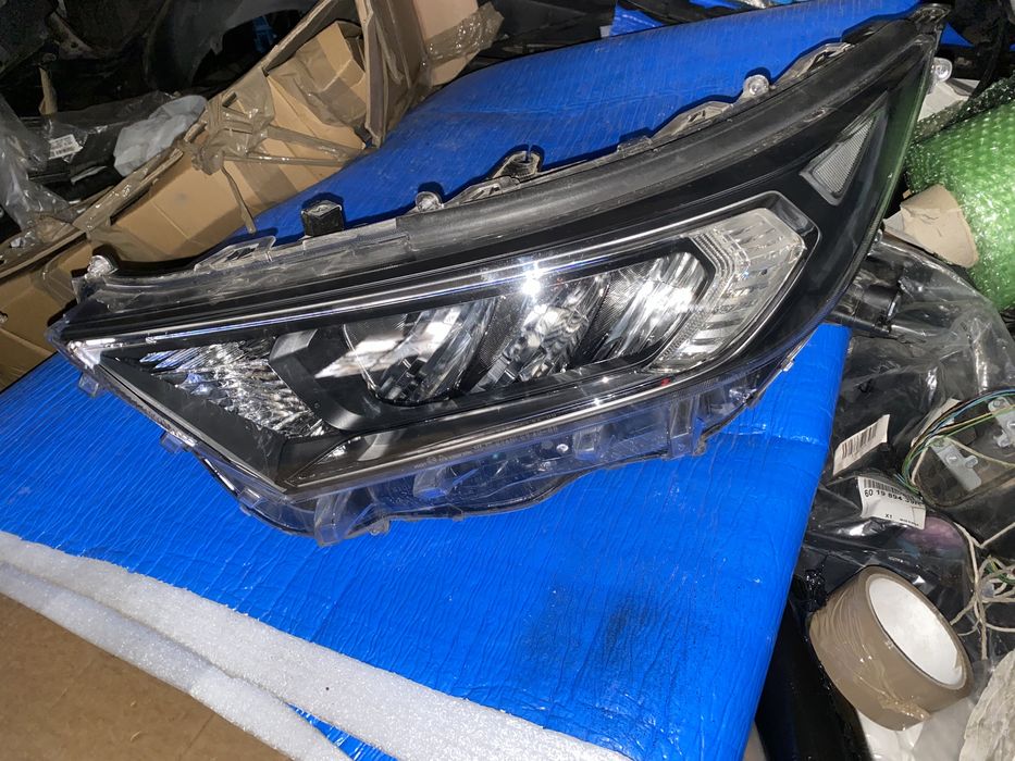 Far Toyota rav 4 2019 - 2022 far stanga led