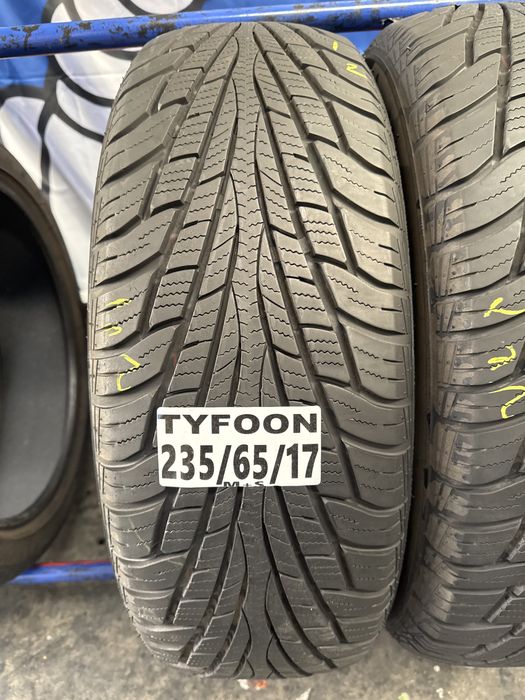 235/65/17 Maxxis M+S