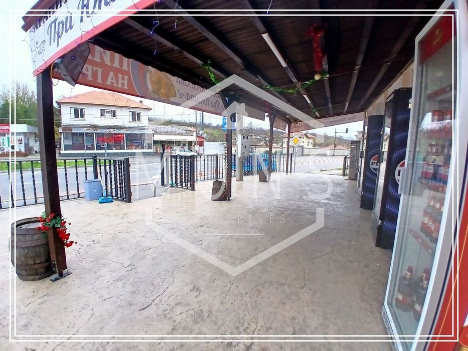 Дава се под наем Магазин в с. Шереметя, Област Велико Търново - 100 кв.м за 384 € - Снимка #9