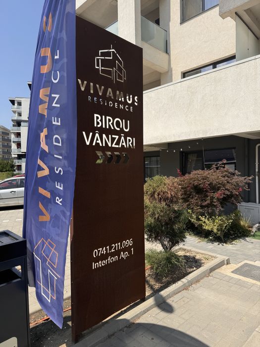 Jardiniere, ghivece, sigle, logo-uri si confectii metalice Corten