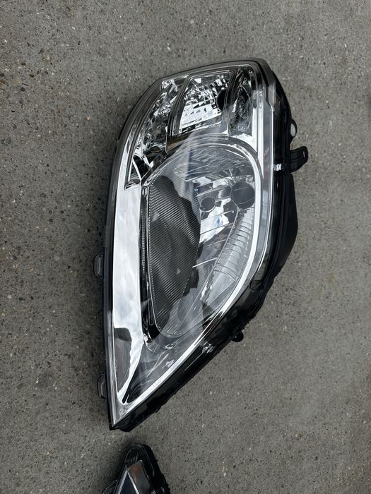 Set faruri Dacia Logan 1 Facelift  Far stanga Far dreapta