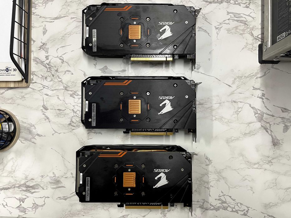 3бр. RX 570 4GB Gigabyte Aorus
