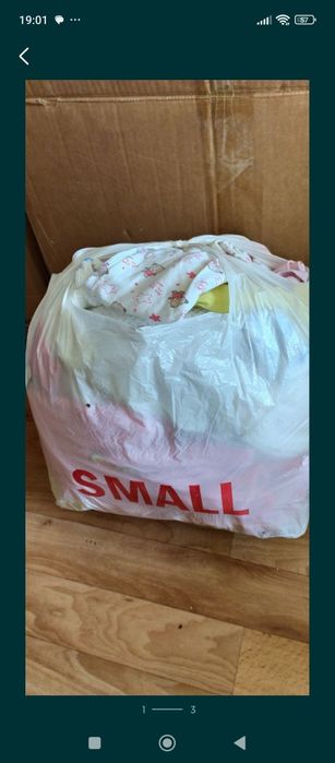 Отдам детские вещи за шоколадку