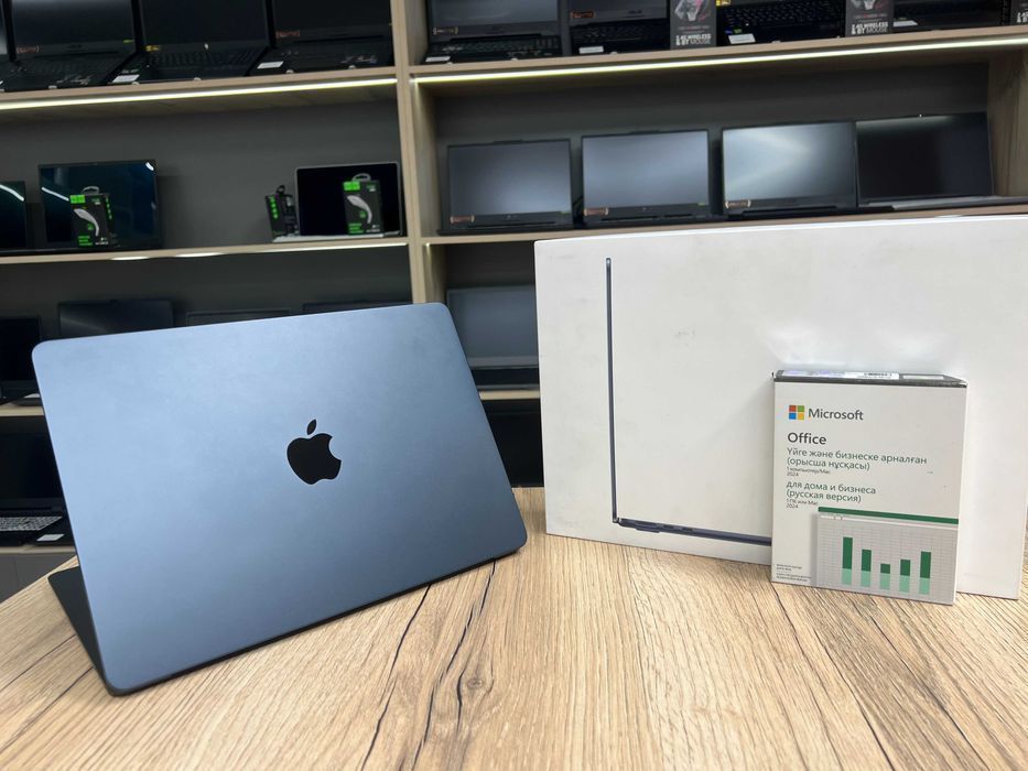Ноутбук для бизнеса Apple MacBook Air 13,6 /M3/8GB/256GB/99%/48 циклов