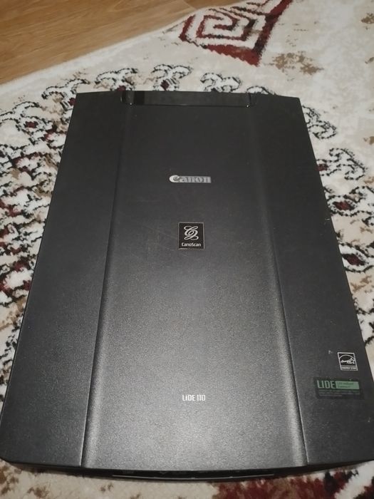 Сканер   Canon lide