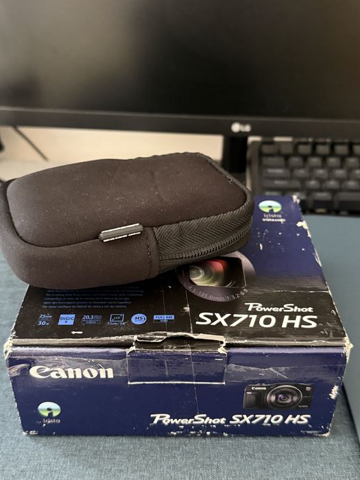 Aparat foto, camera digitala Canon SX710 HS