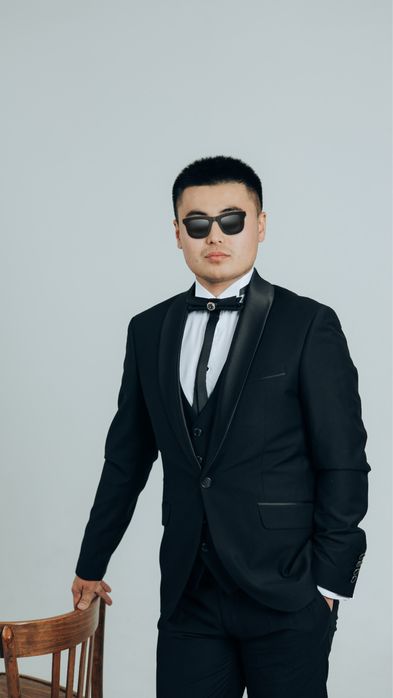 35000. Продается костюм смокинг.  Костюм шалбар галстук (туфли MYSTIC)