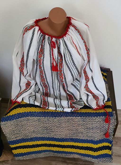 Ii țesute în război, marame, traistuțe