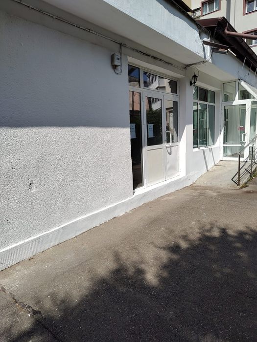 Spatiu comercial viz a vi de Balada