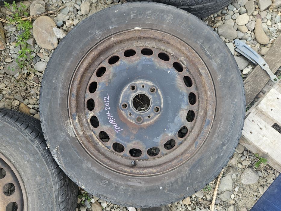 jante 15 volkswagen touran 2012