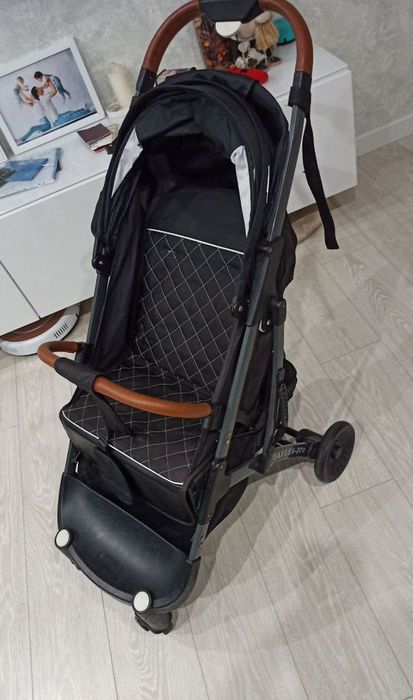 Прогулочная коляска бу