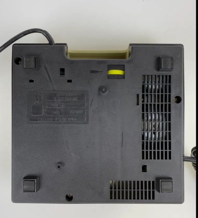 Продам винтажный телефон СССР, сделано в Болгарии