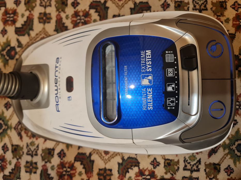 Vand aspirator Rowenta.