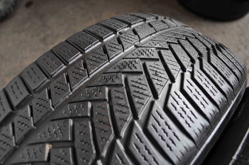 SET 2 Anvelope Iarna 225/50 R18 CONTINENTAL WinterContact TS850 P 99V