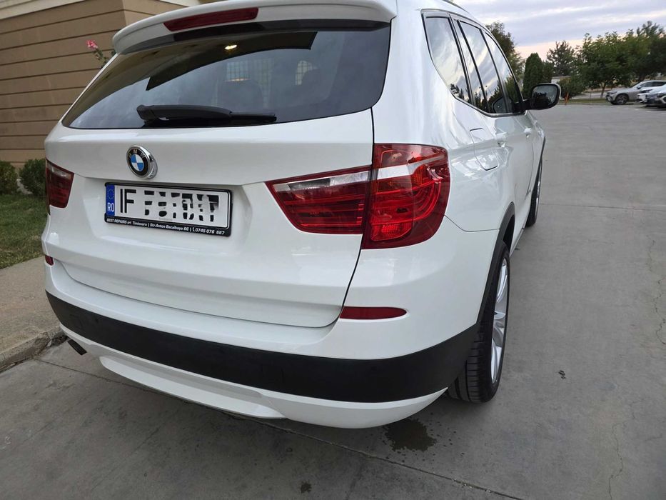 Vand BMW X3 xDrive20d (F25) din 2013 - stare impecabila