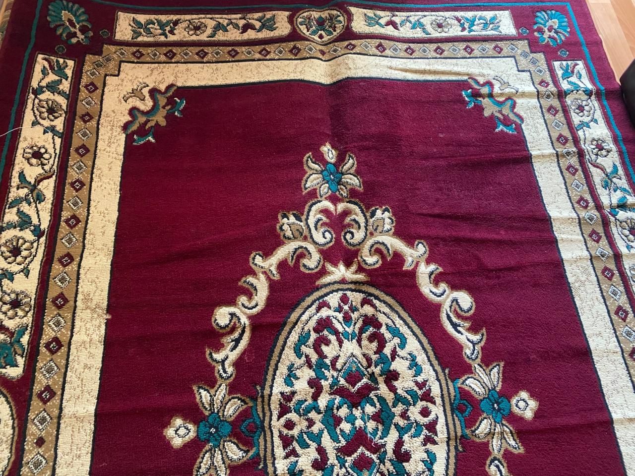 Продам 2 ковра в хорошем