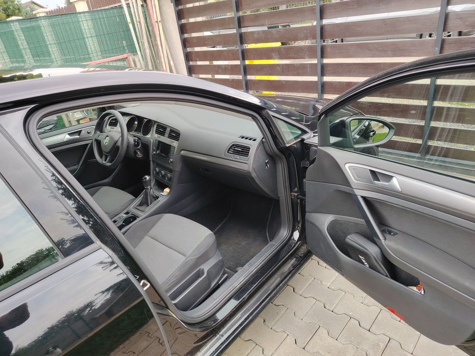 Vând golf 7, an 2014, motor 1,2 tsi