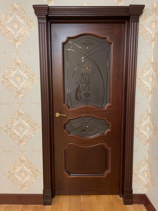 Продам двери! Чистое дерево! 10 дверей