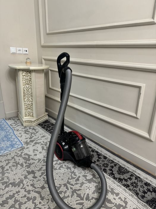 Пылесос почти новое состояние,использовано аккуратно