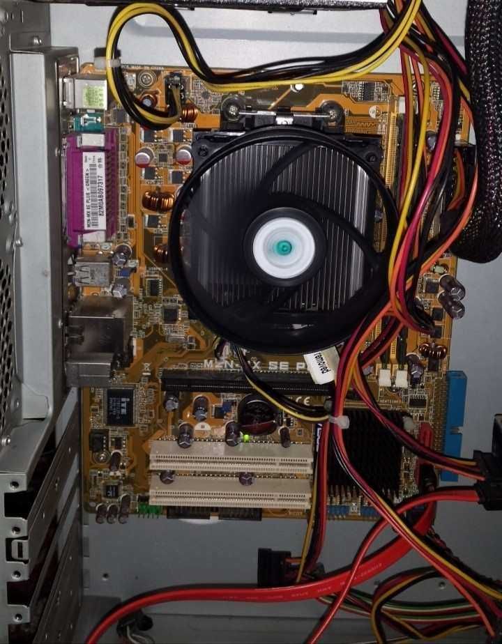 ASUS M2N-MX SE PLUS + процесор + RAM