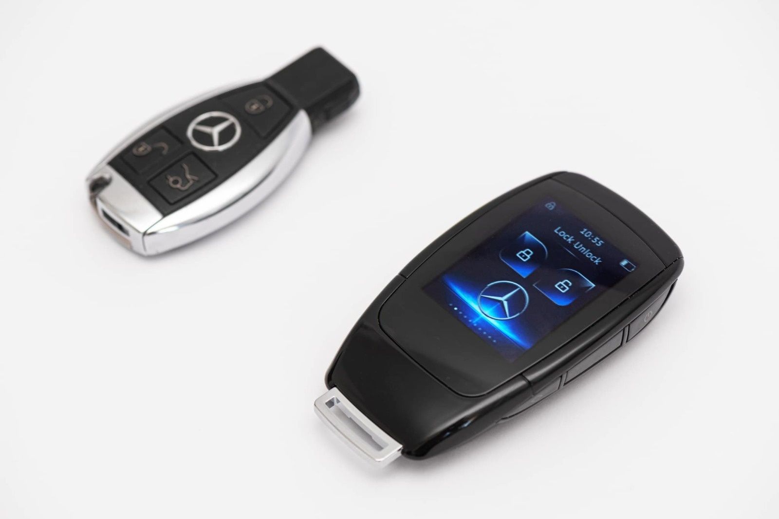 Cheie smart cu display pentru mașini cu keyless go