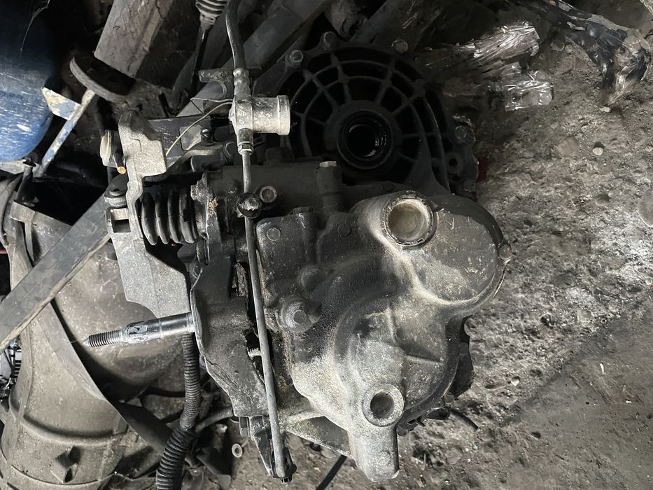 Cutie viteze RenaultMegane2/Scenic2/Laguna2GrandScenic 6 trepte 1.9dci