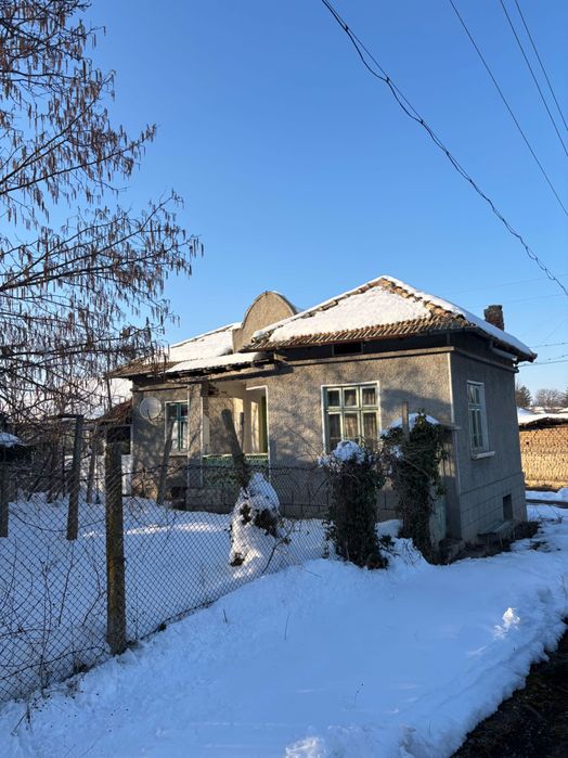 Продава се Къща в с. Буховци, Област Търговище - 100 кв.м за 204 €/кв.м - Снимка #1