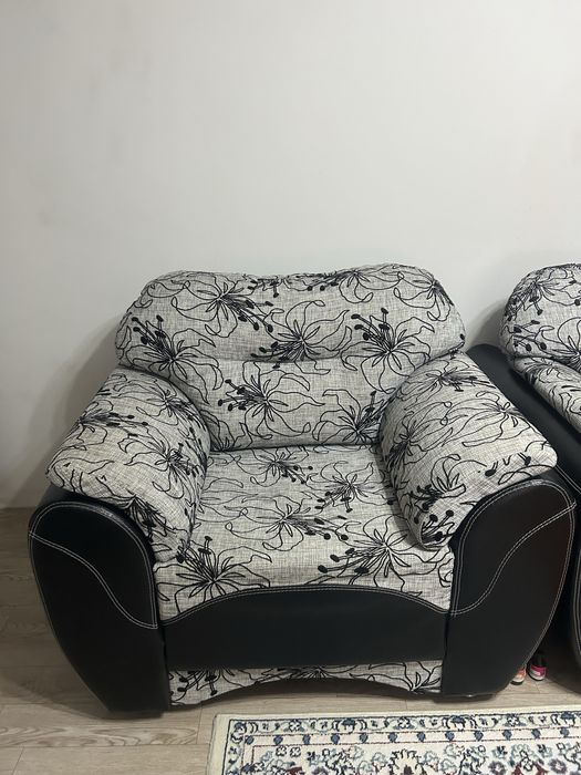 Продам кресло две штуки