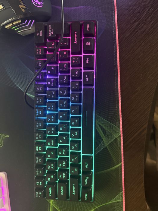 Клавиатуры 2 штуки продам