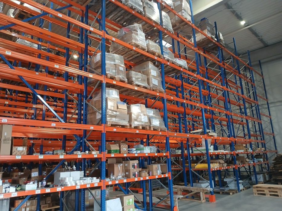 Rafturi metalice industriale