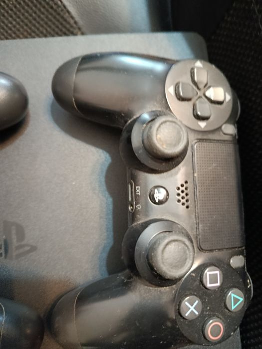 Consola play station 4 slim 500GB, doua controllere