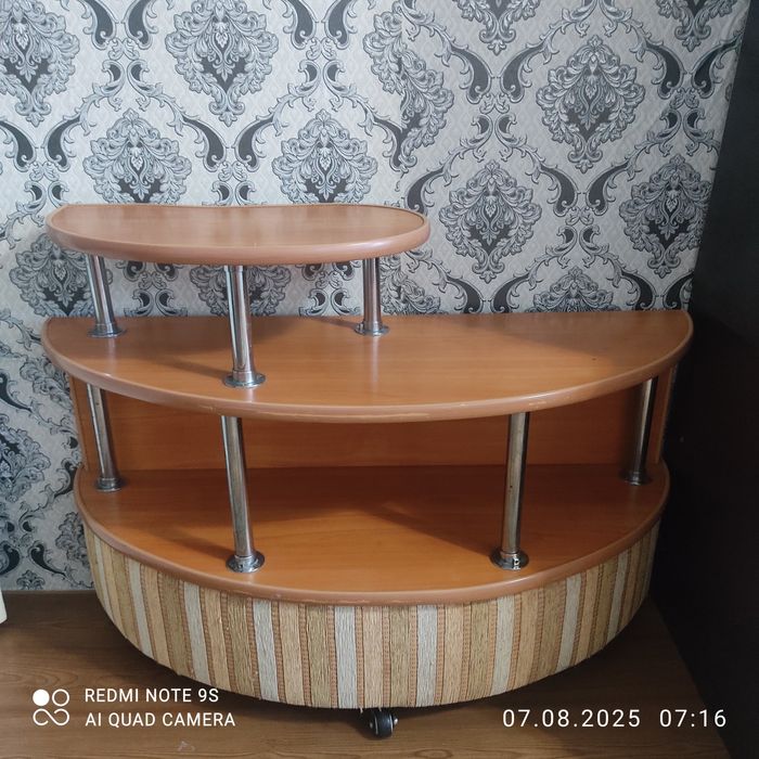 Продам не дорого стол