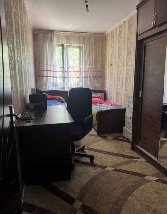 Продается 3 комн квартира на Чиланзар 2. Торговый Центр