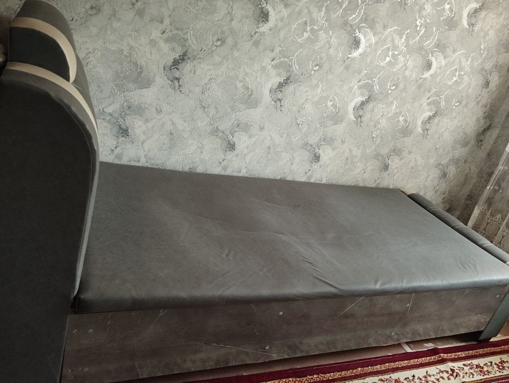 Продаётся кровать кровать