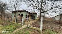 Comision 0 - Vanzare teren in sat Poroinica, com. Matasaru, jud. Dambo