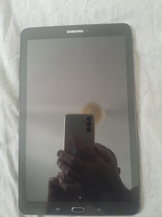 Tableta Samsung SMT 561