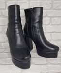 Încălțăminte damă. Ghete. Botine. Pantofi 38-39. Adidași. Șlapi.