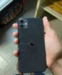 Iphone 11 qora 64tali yomkost 82%