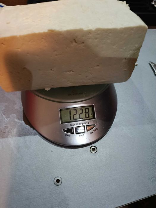 Продавам домашен,кози,краве кашкавал,сирене.