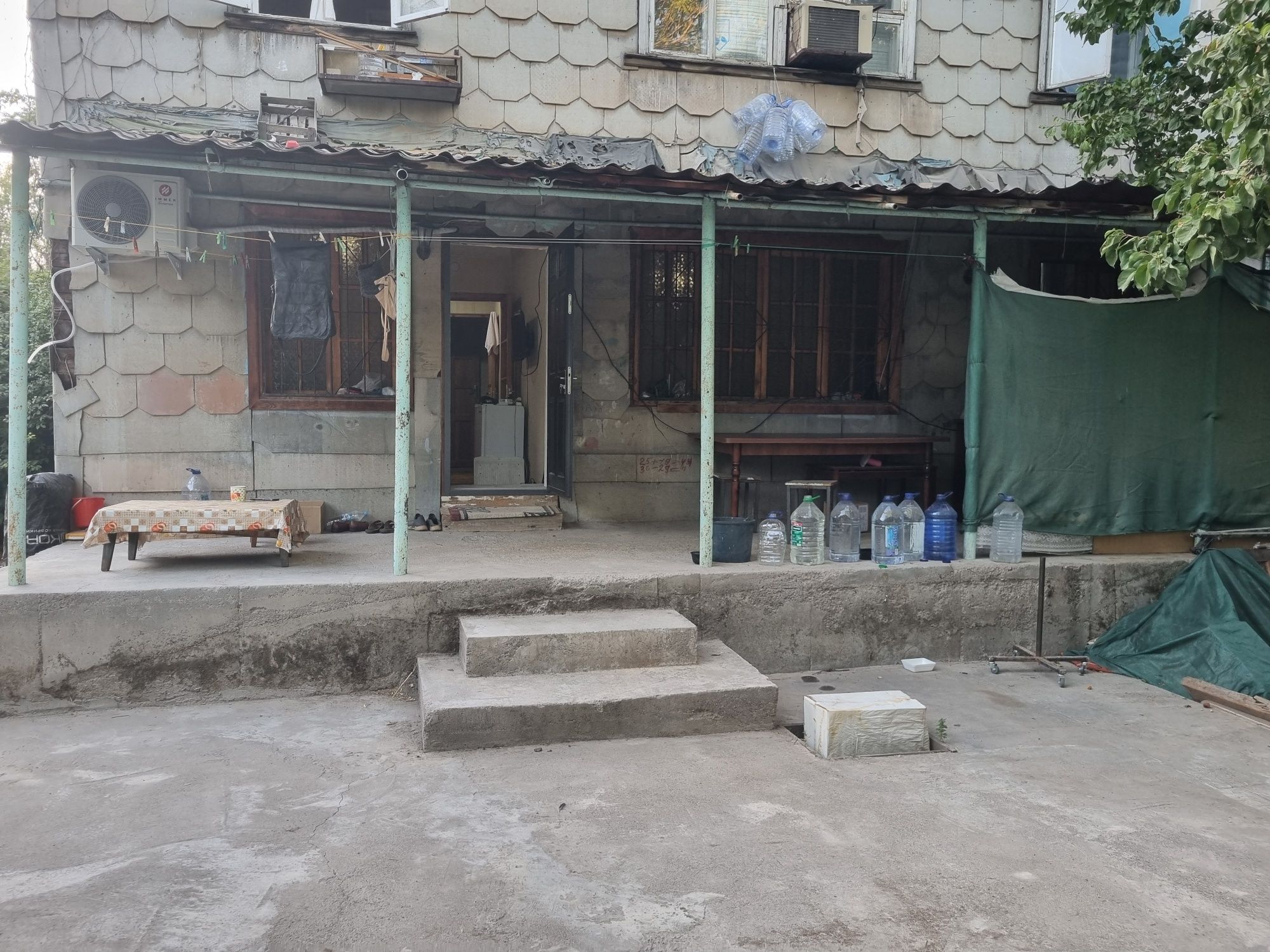 Продаётся 3 комнатная квартира Яшнабадском районе