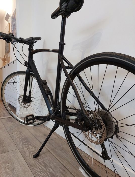 Semicursiera Crescent V-18