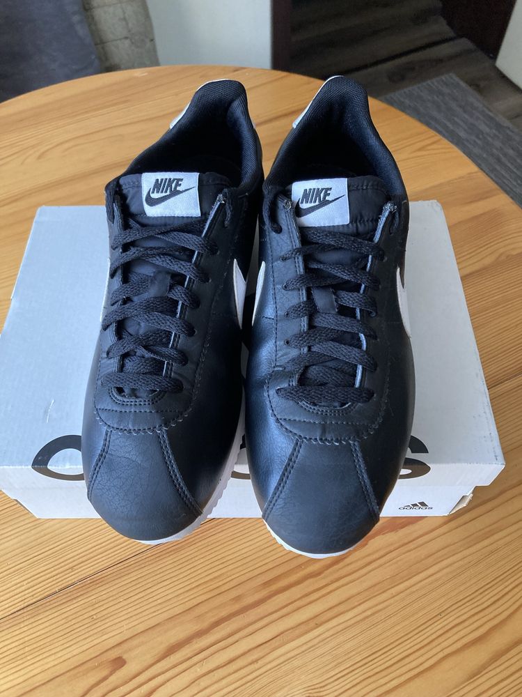 Оригинални мъжки маратонки Nike Cortez