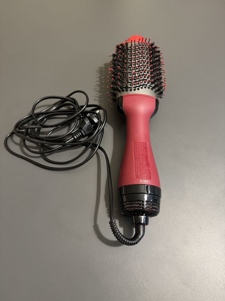 Електрическа четка Revlon Special Edition One-Step Volumiser Titanium