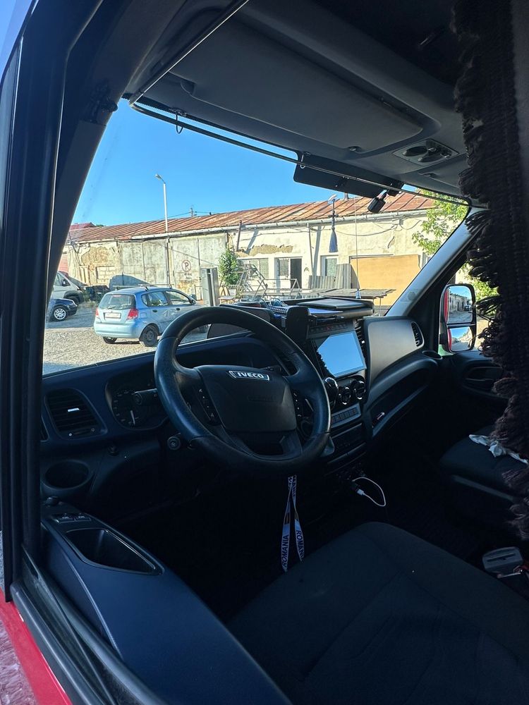 Vând Iveco Daily